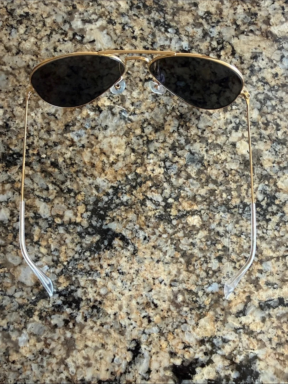 Ray-Ban Aviator Classic Polished Gold Frame Sunglasses/Black Polarized Lenses